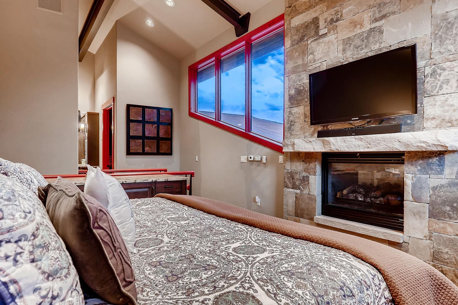 Snow Manor - Image 33