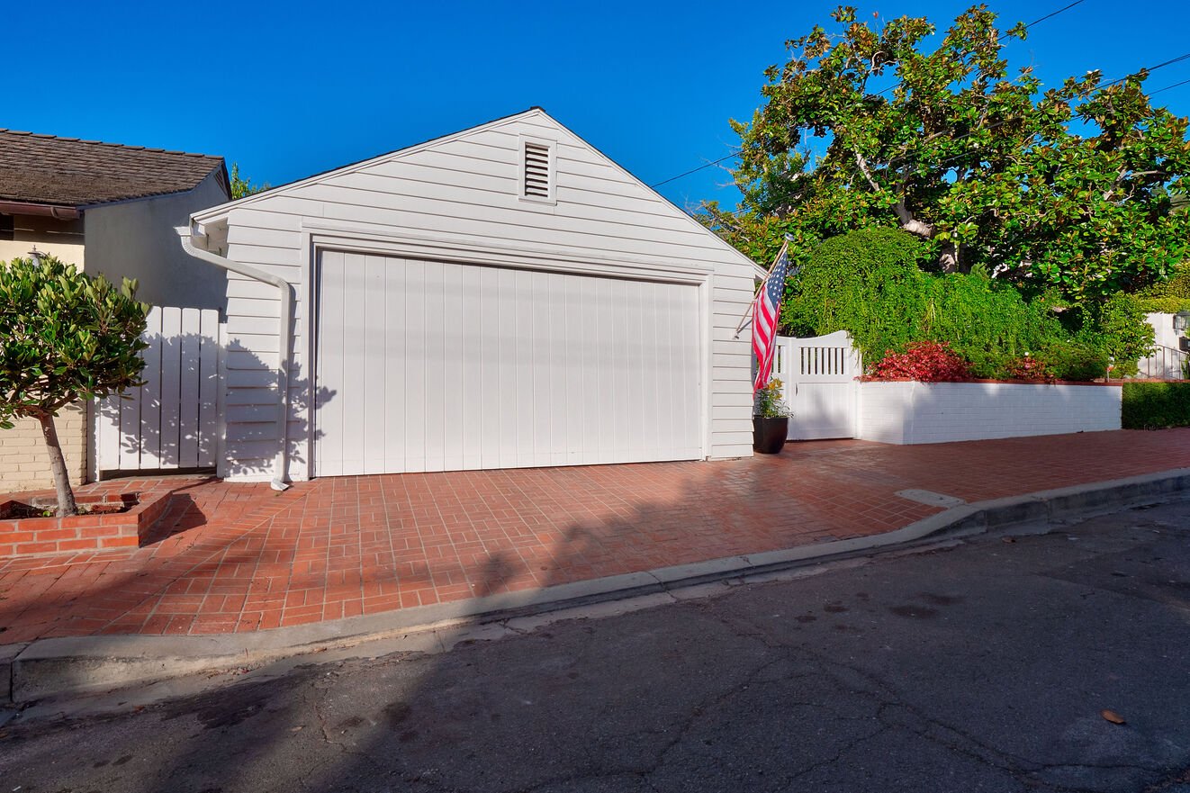 Field Villa - Image 36