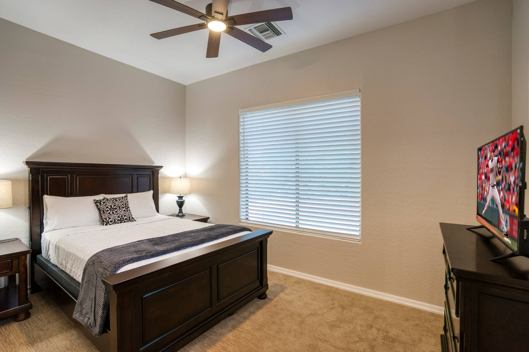 Gary Manor - Image 23