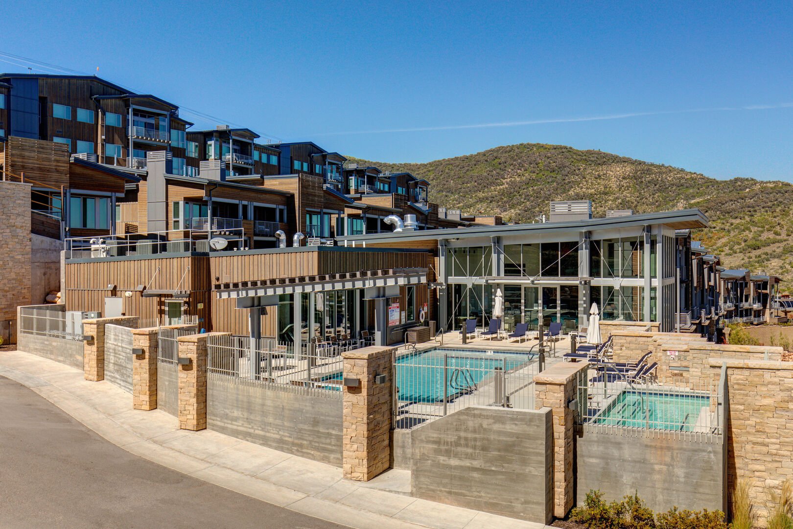 High Mountain Home - Image 47