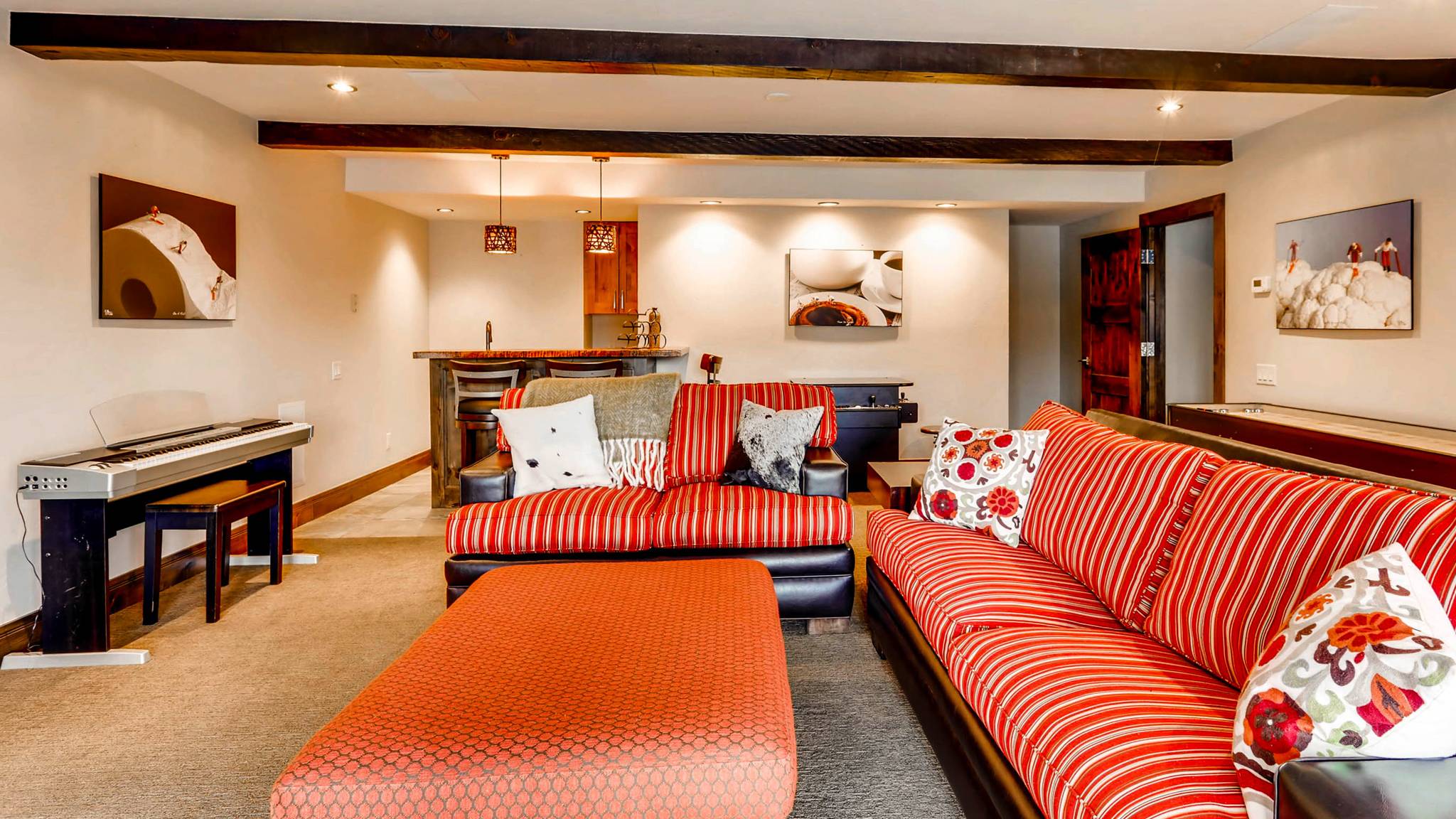 Amber Manor - Image 30