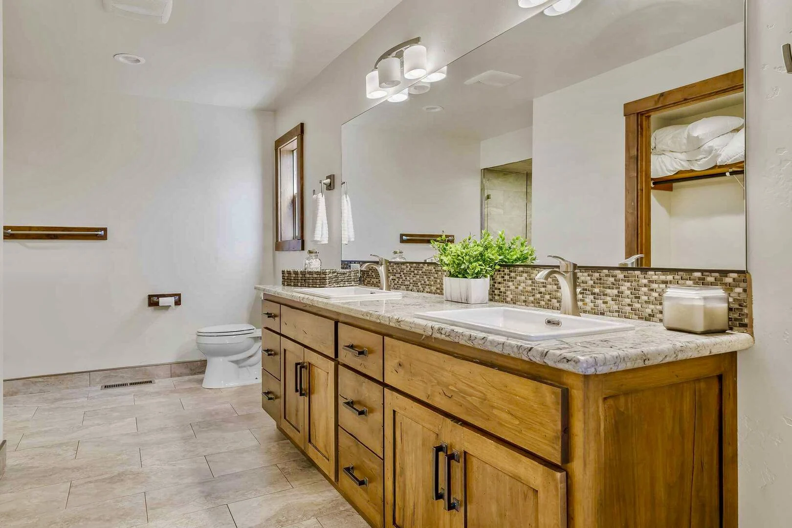 Ute Manor - Image 22