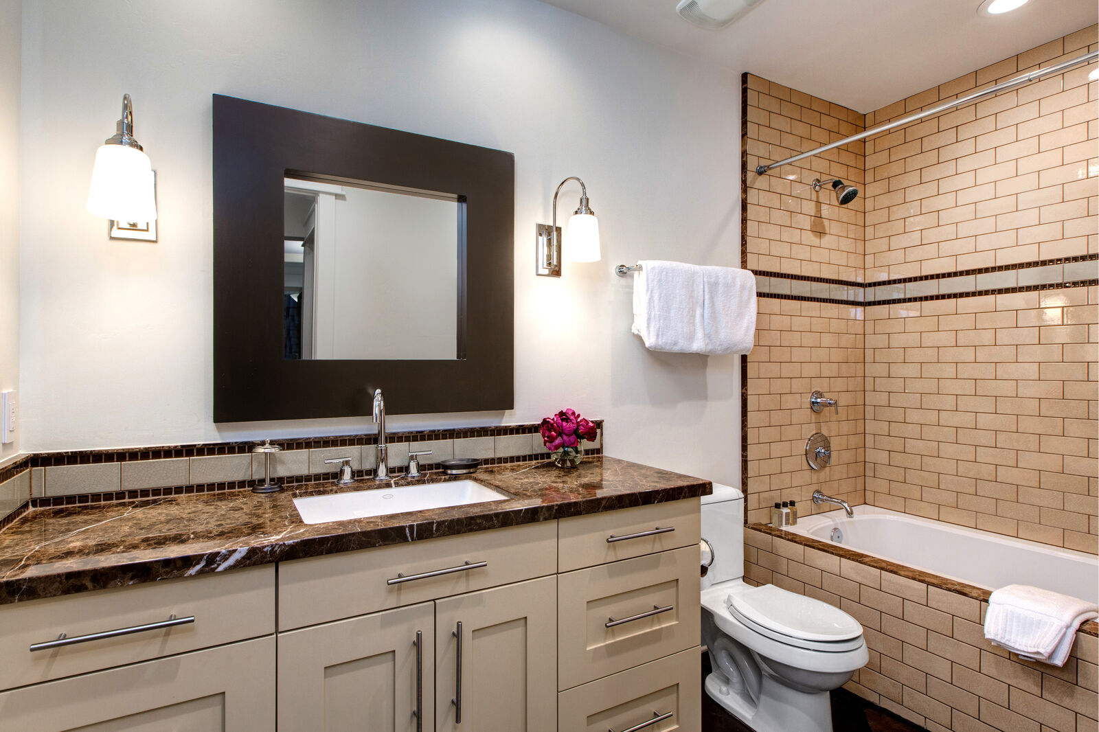 Woodside House - Image 38