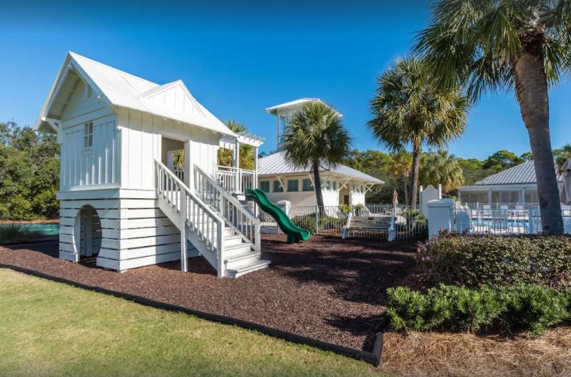 Seaside Manor - Image 47