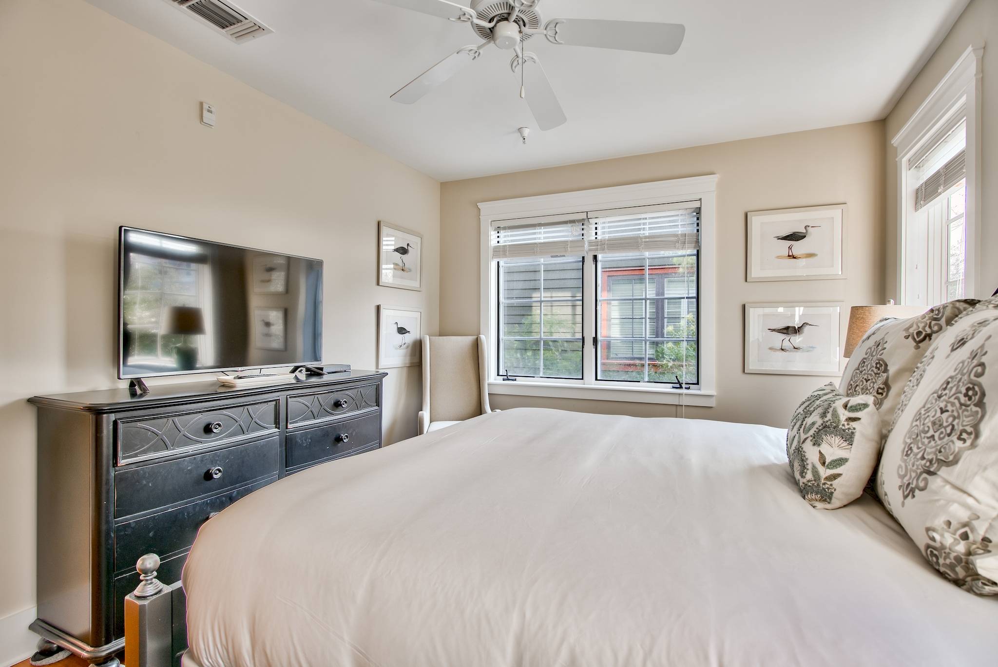 Black Marlin Home - Image 11