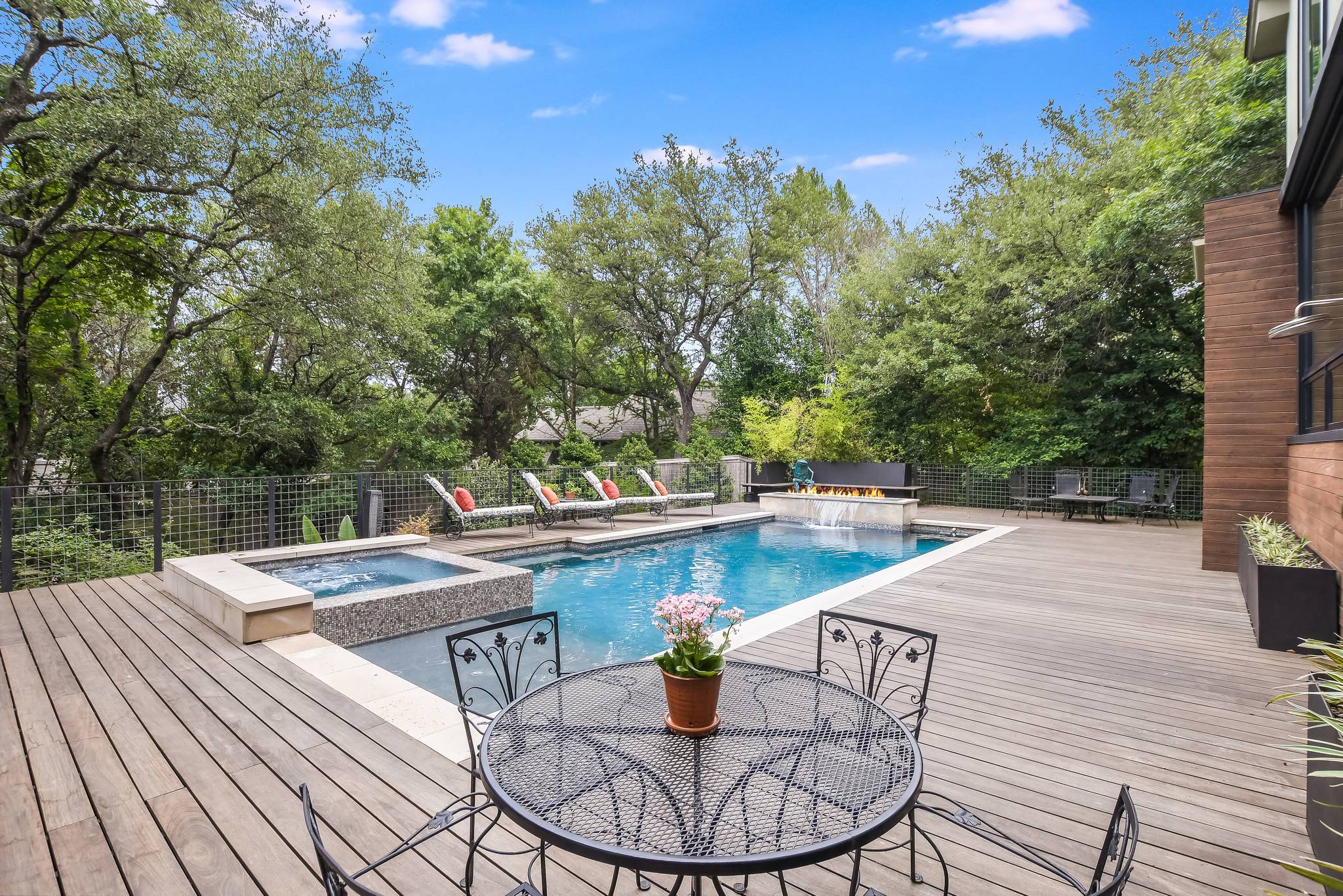 Pecan House - Image 25