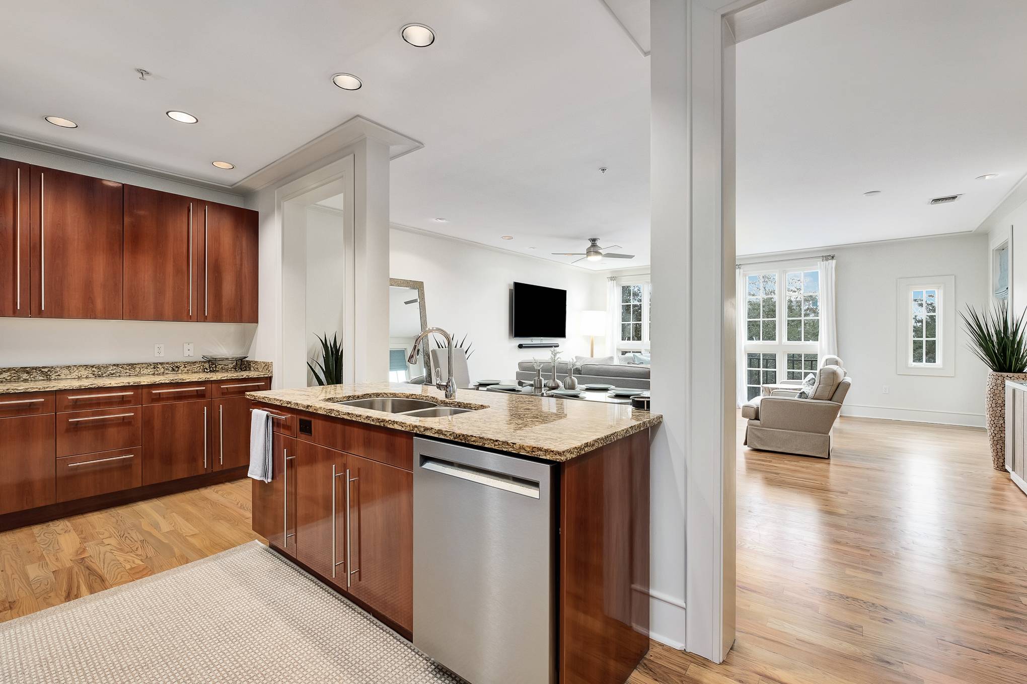 Lagoon Home - Image 10