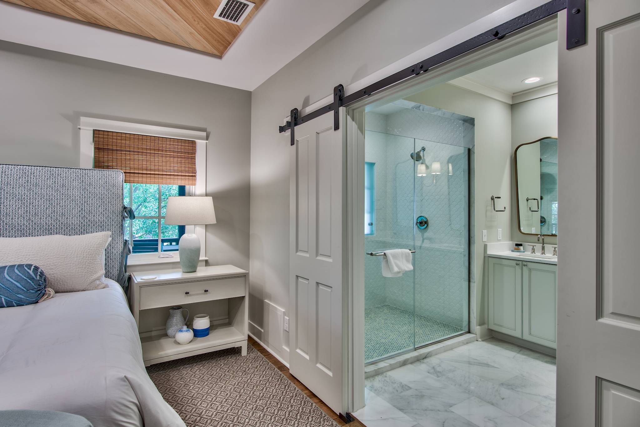 Red Shiner House - Image 16