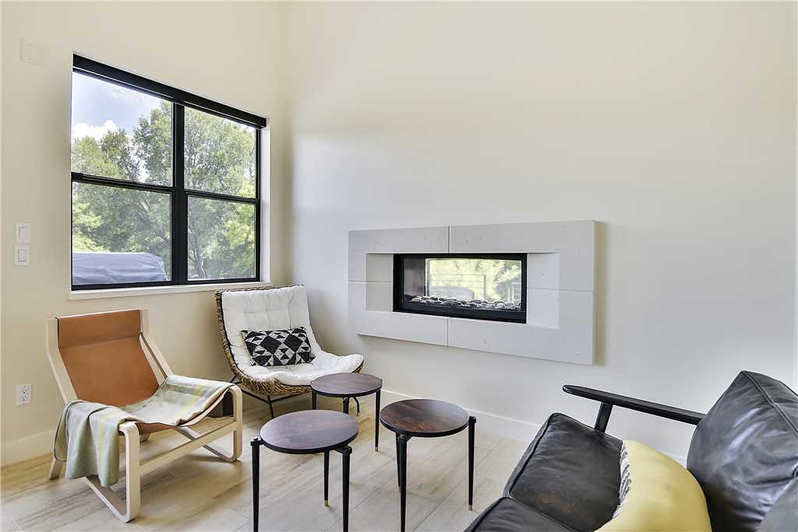 Robbins House - Image 11