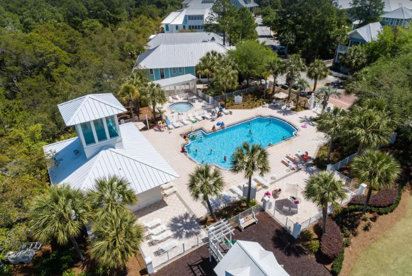 Seaside Manor - Image 46