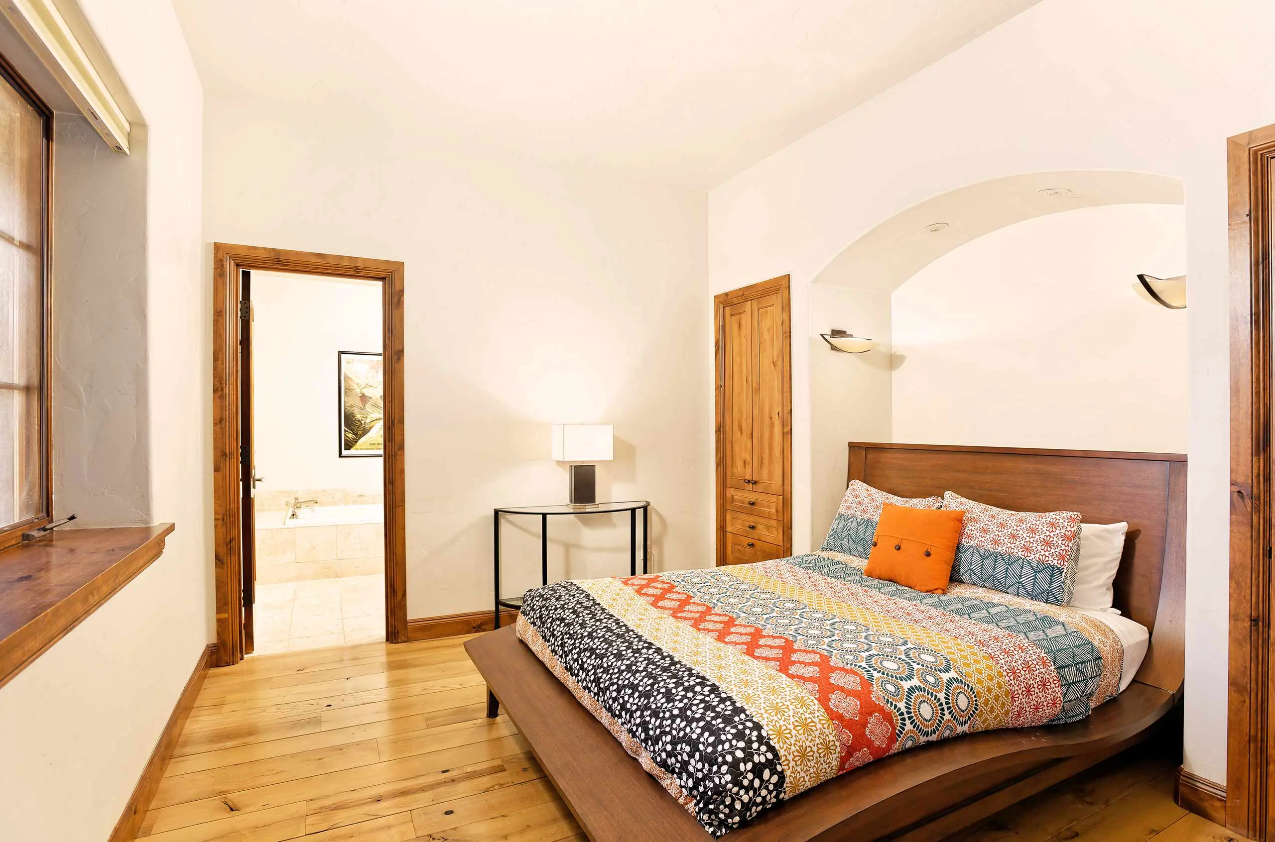 Mill Creek House - Image 20