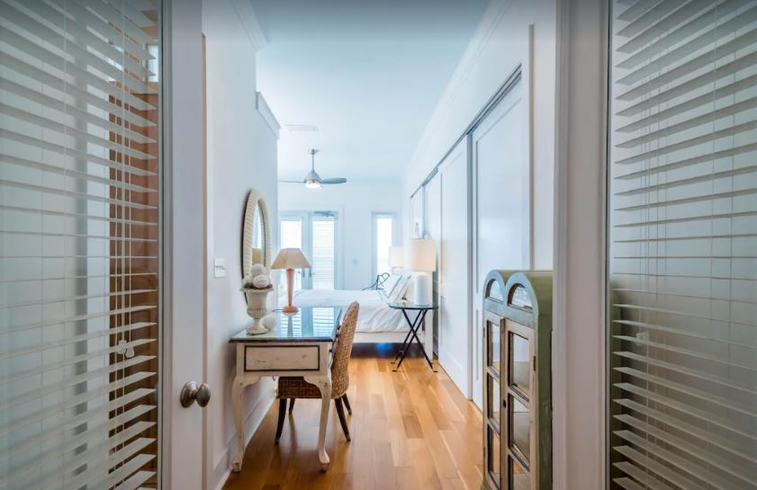 Seaside Manor - Image 18