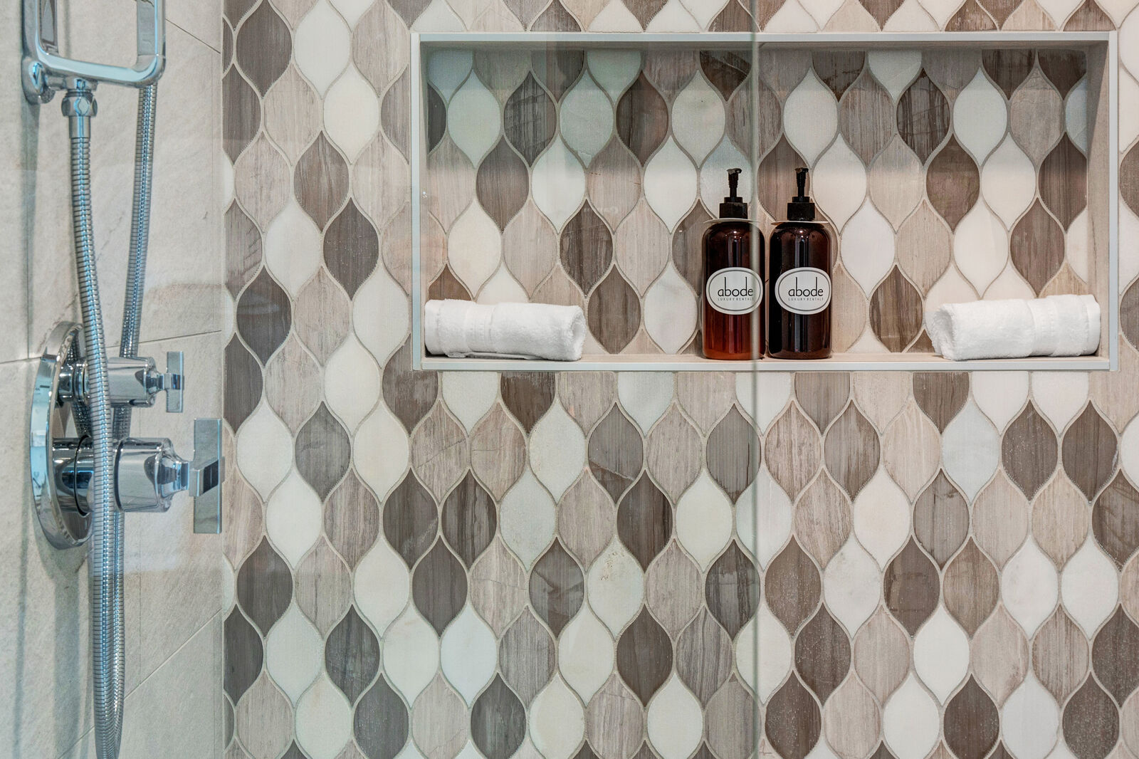 Lowell House - Image 20