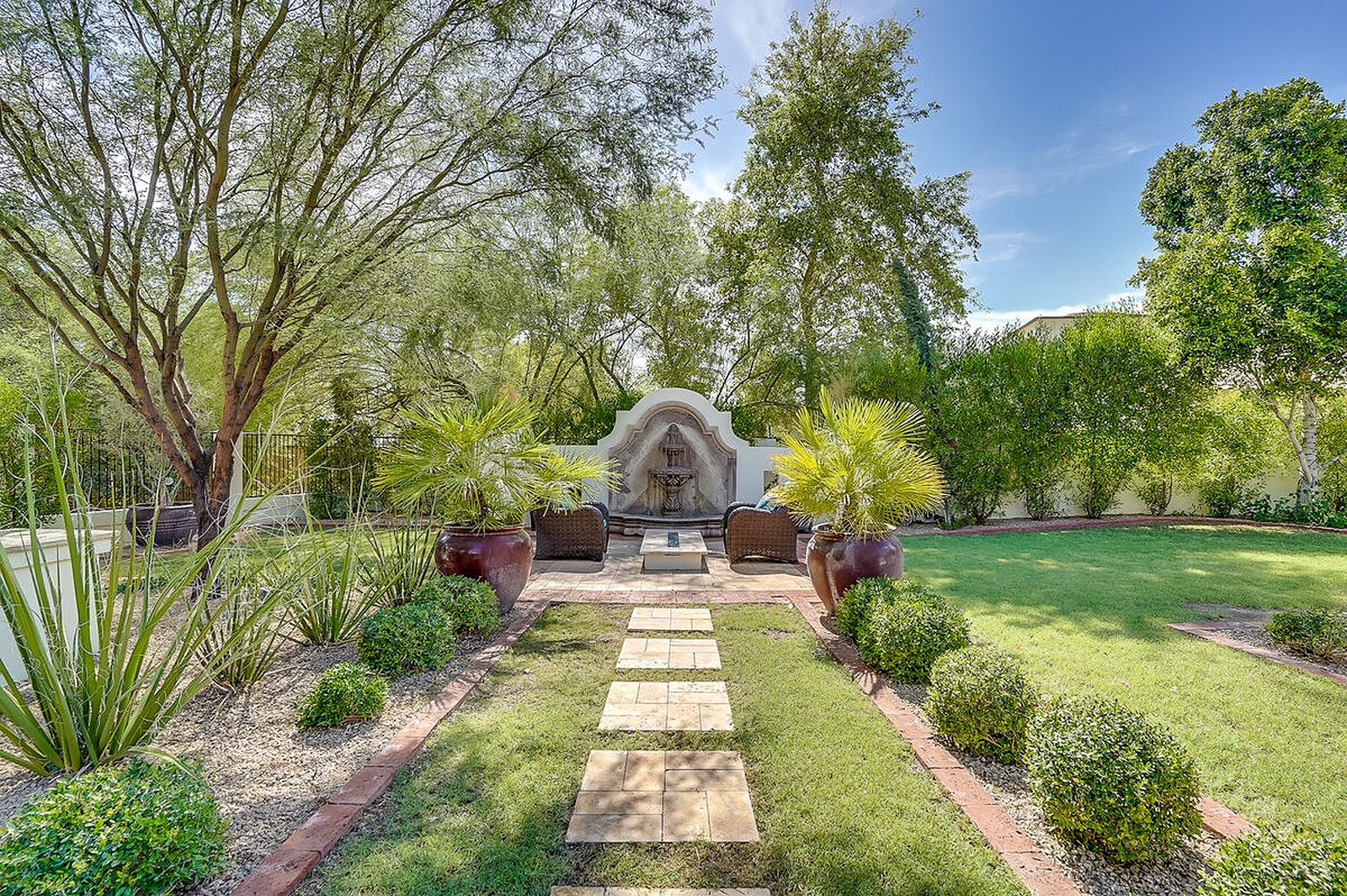 Valley Manor - Image 5