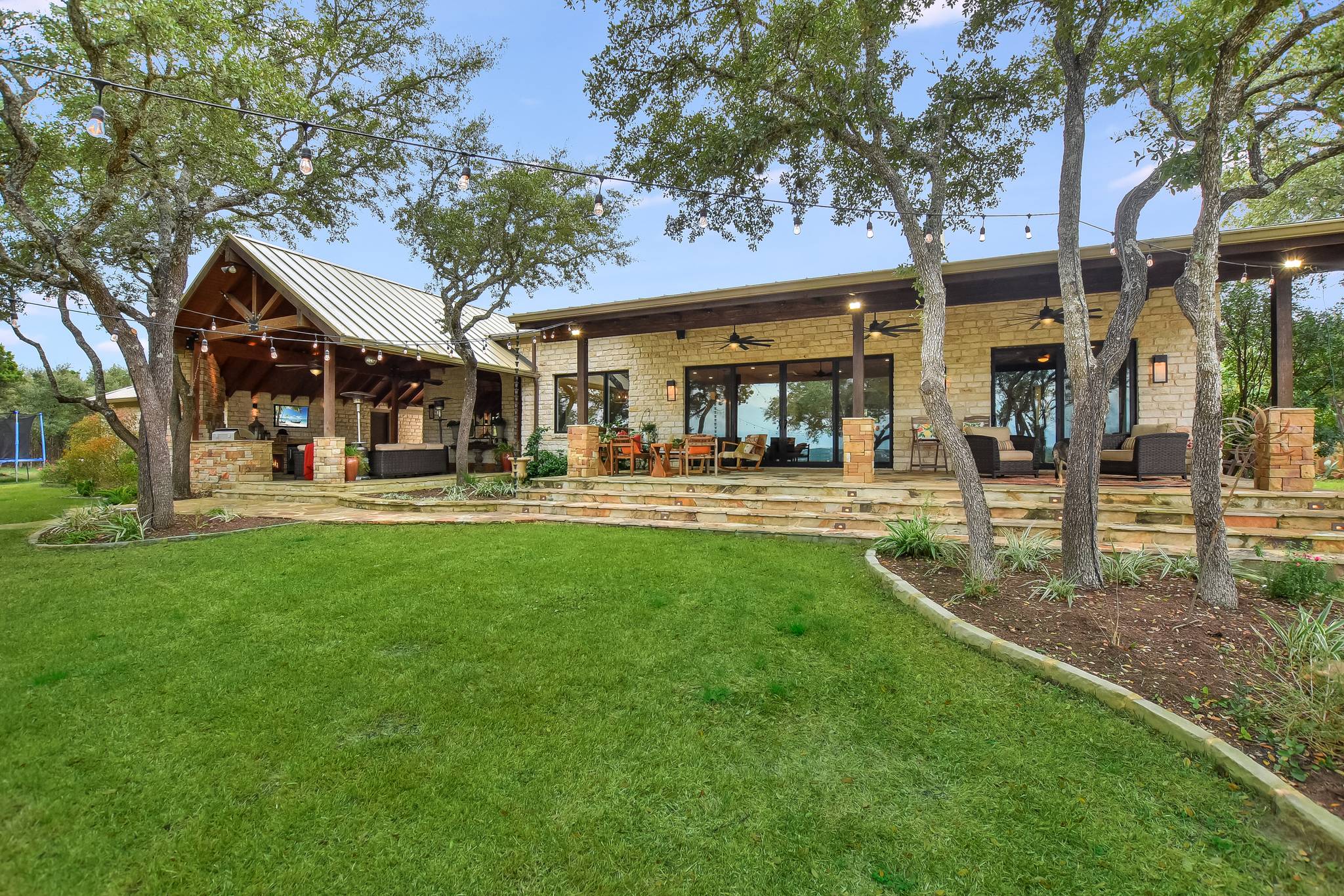 Scrub Oak House - Image 43