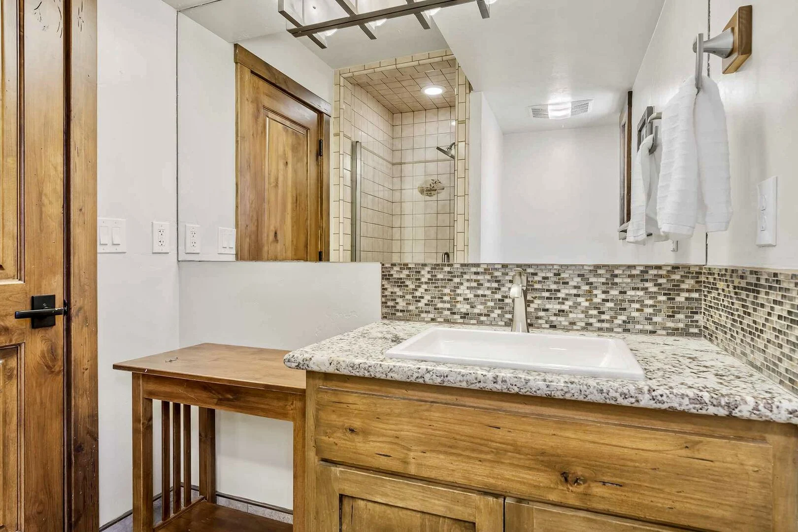 Ute Manor - Image 24