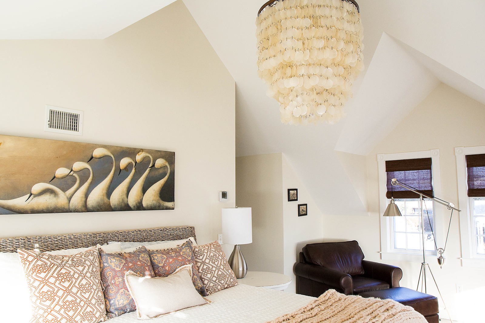 Jennifer House - Image 22