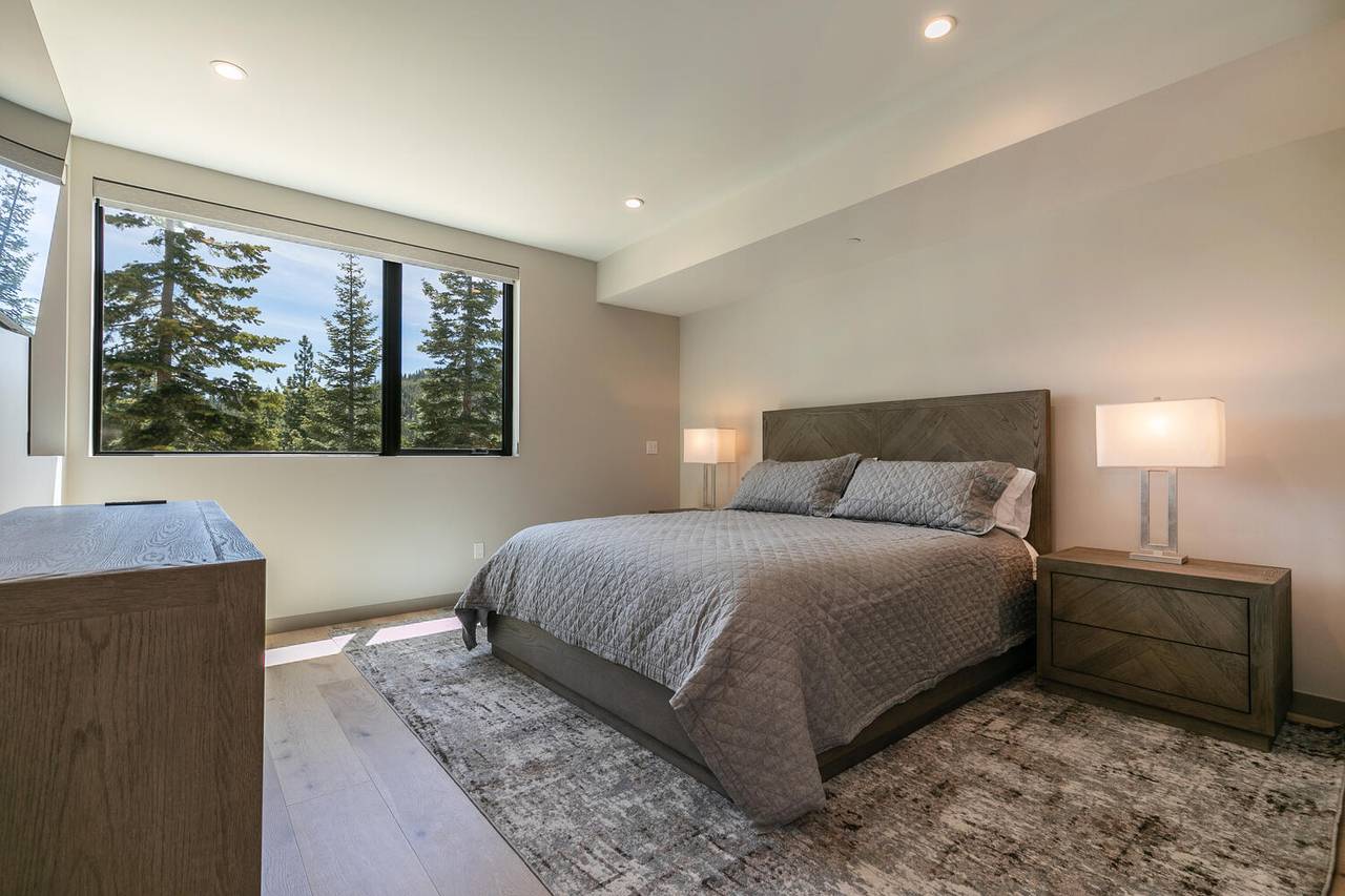 Spring House - Image 23