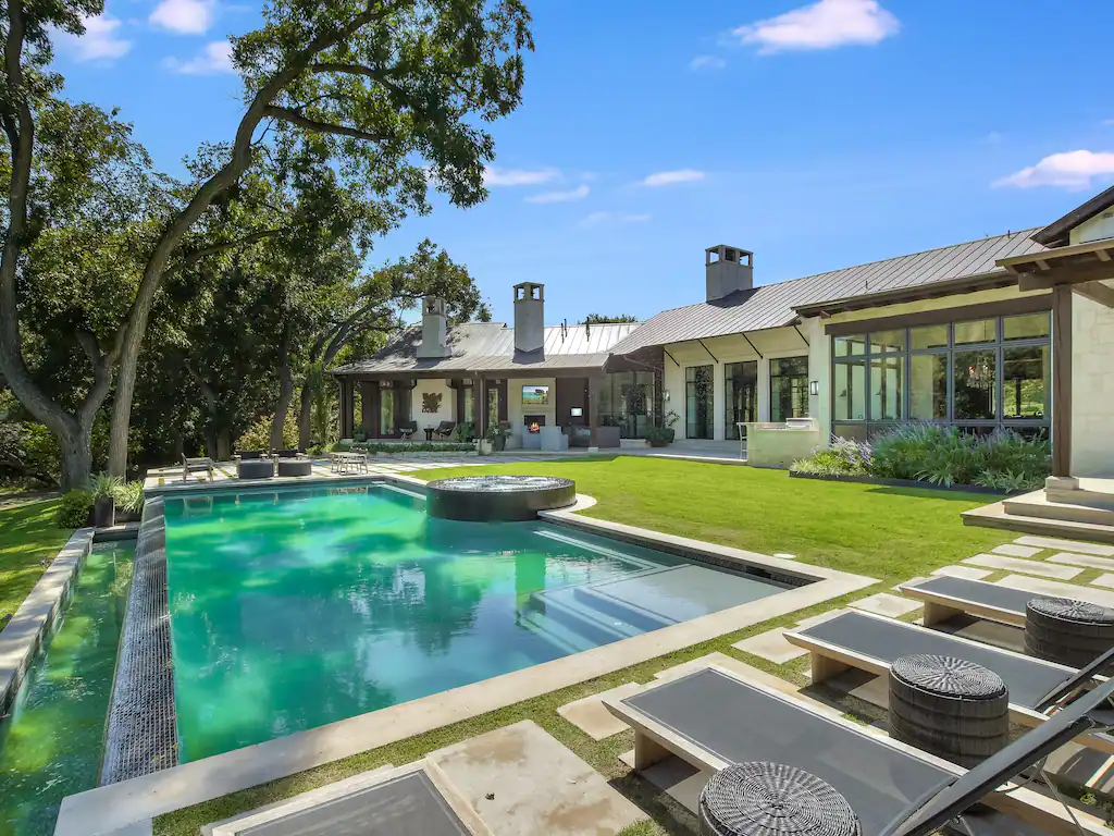 Bluebonnet Villa - Image 33