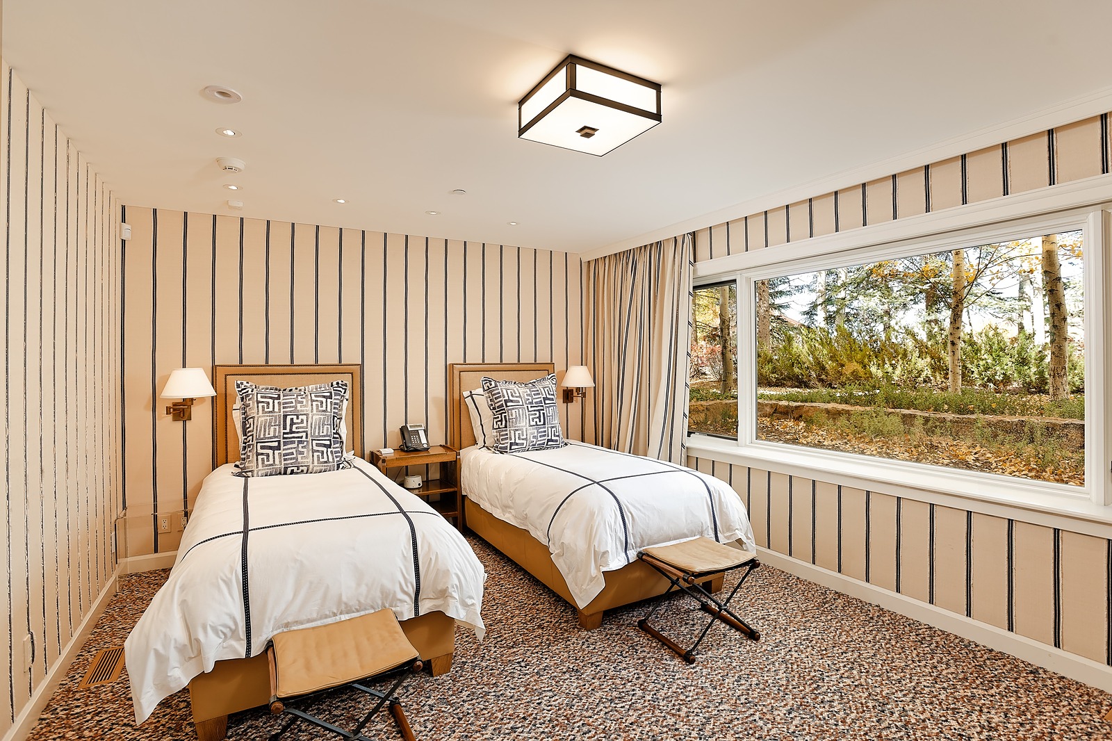 Roaring Manor - Image 41