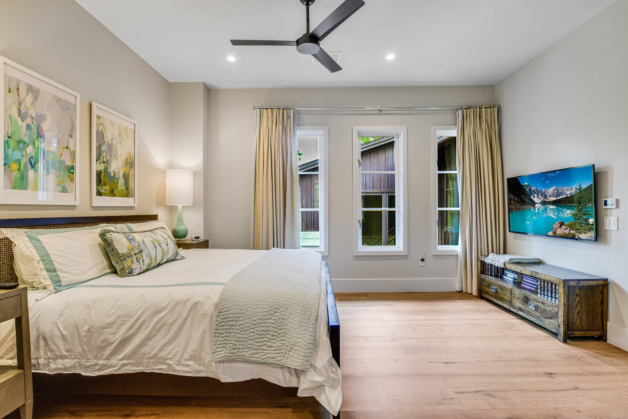 Mirabeau Place - Image 23