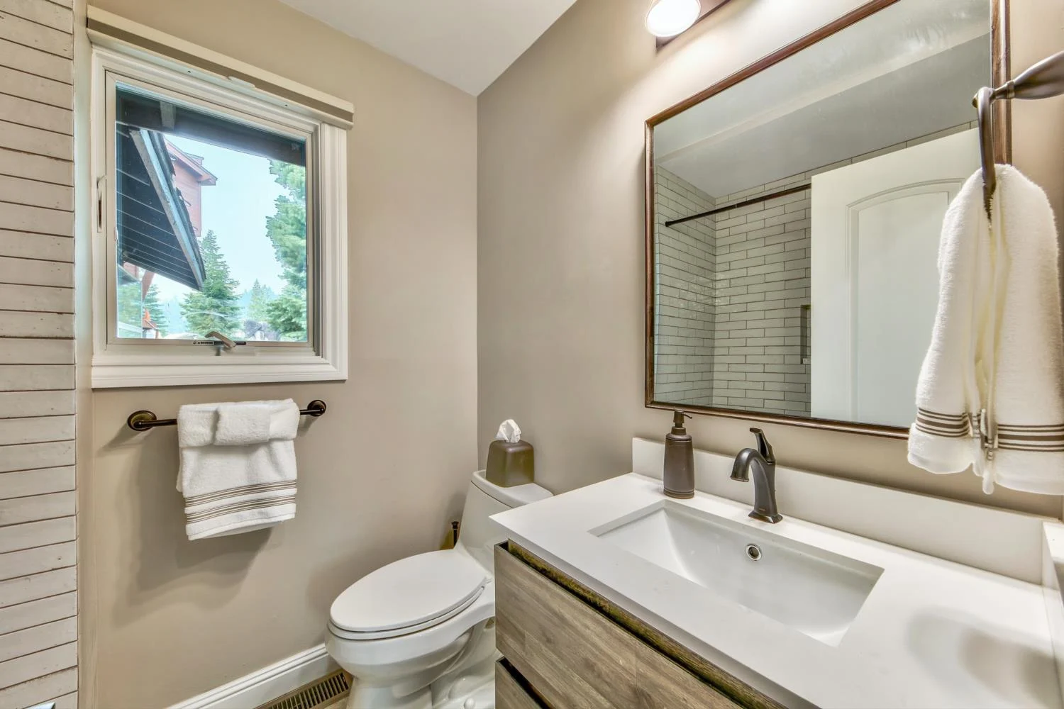 Barton House  - Image 28