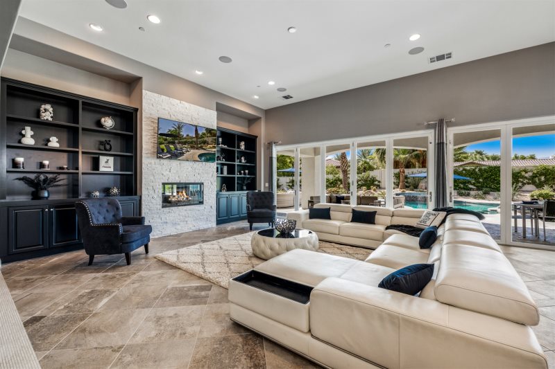 Selena Place - Image 8