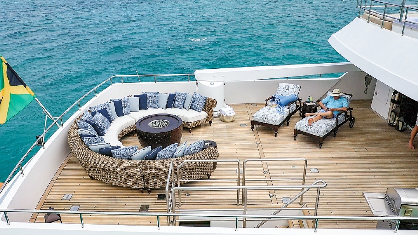 Sea Axis Yacht - Image 7