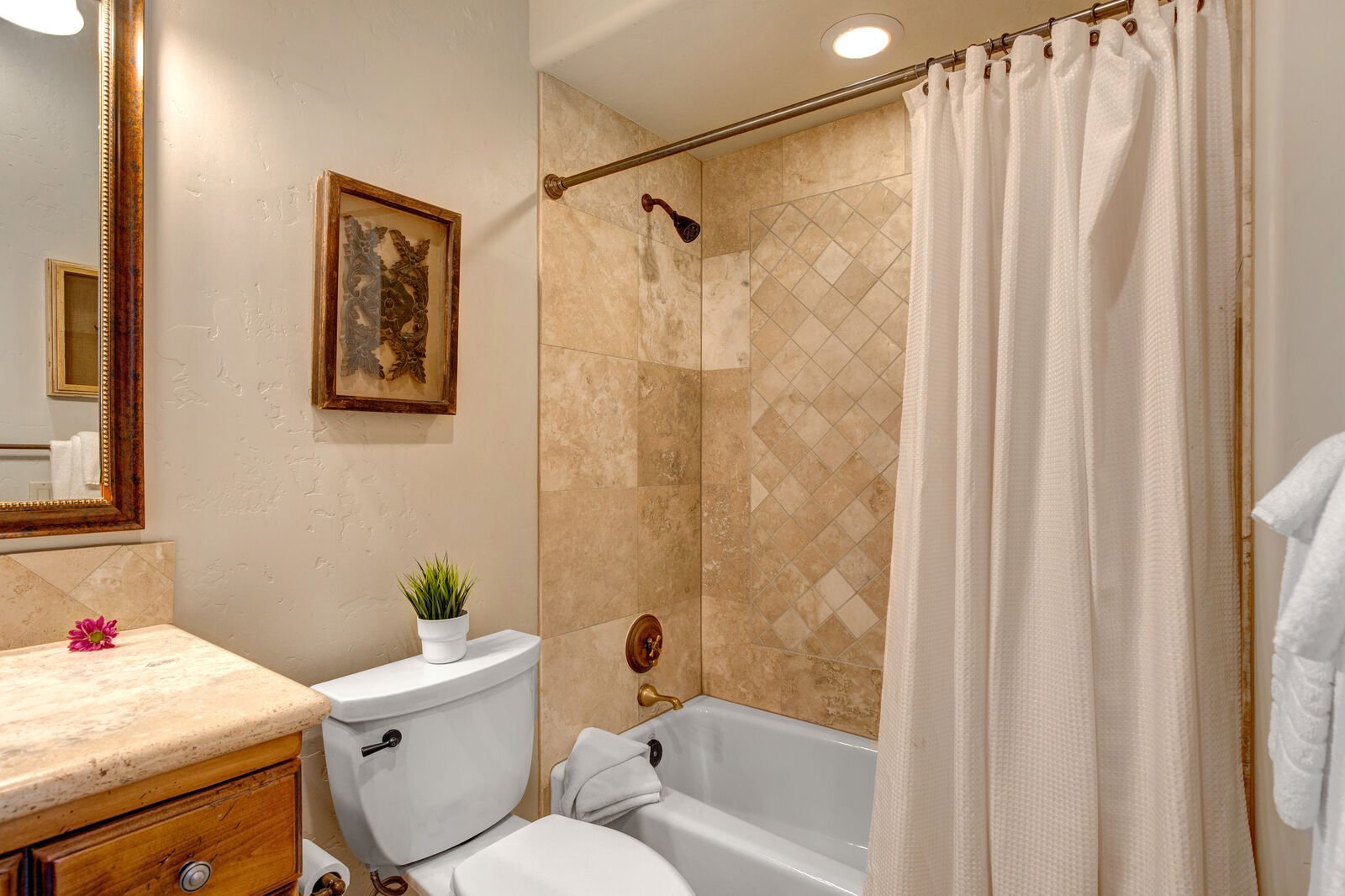 Star House - Image 24