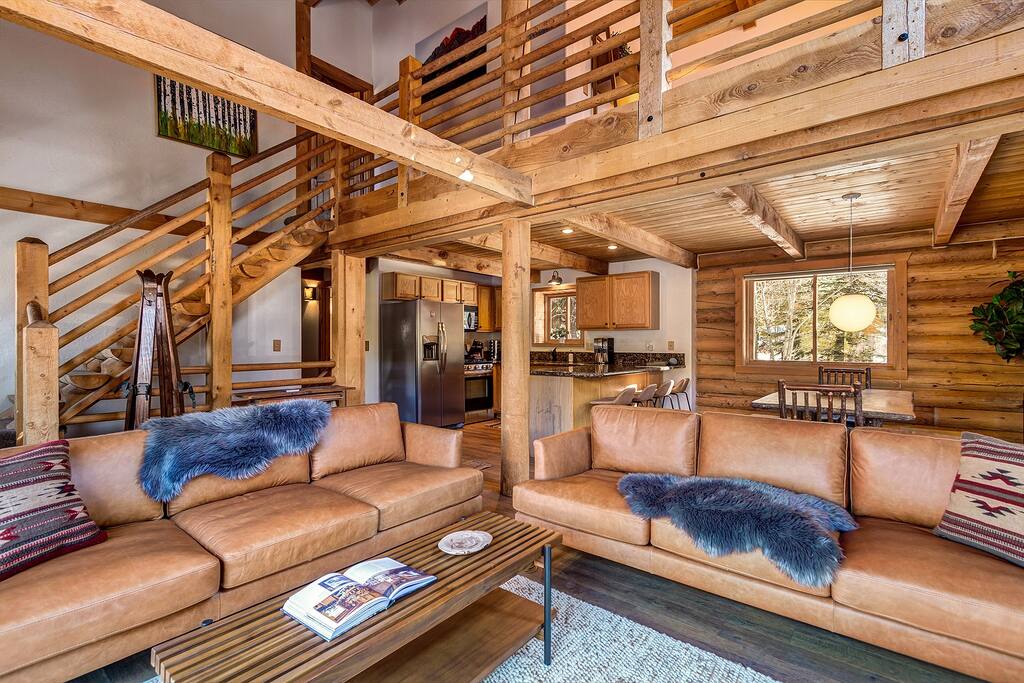 Spruce Creek Home - Image 4