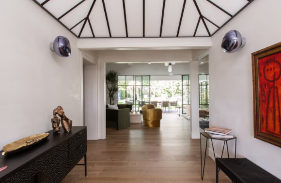 Honeysuckle House - Image 3