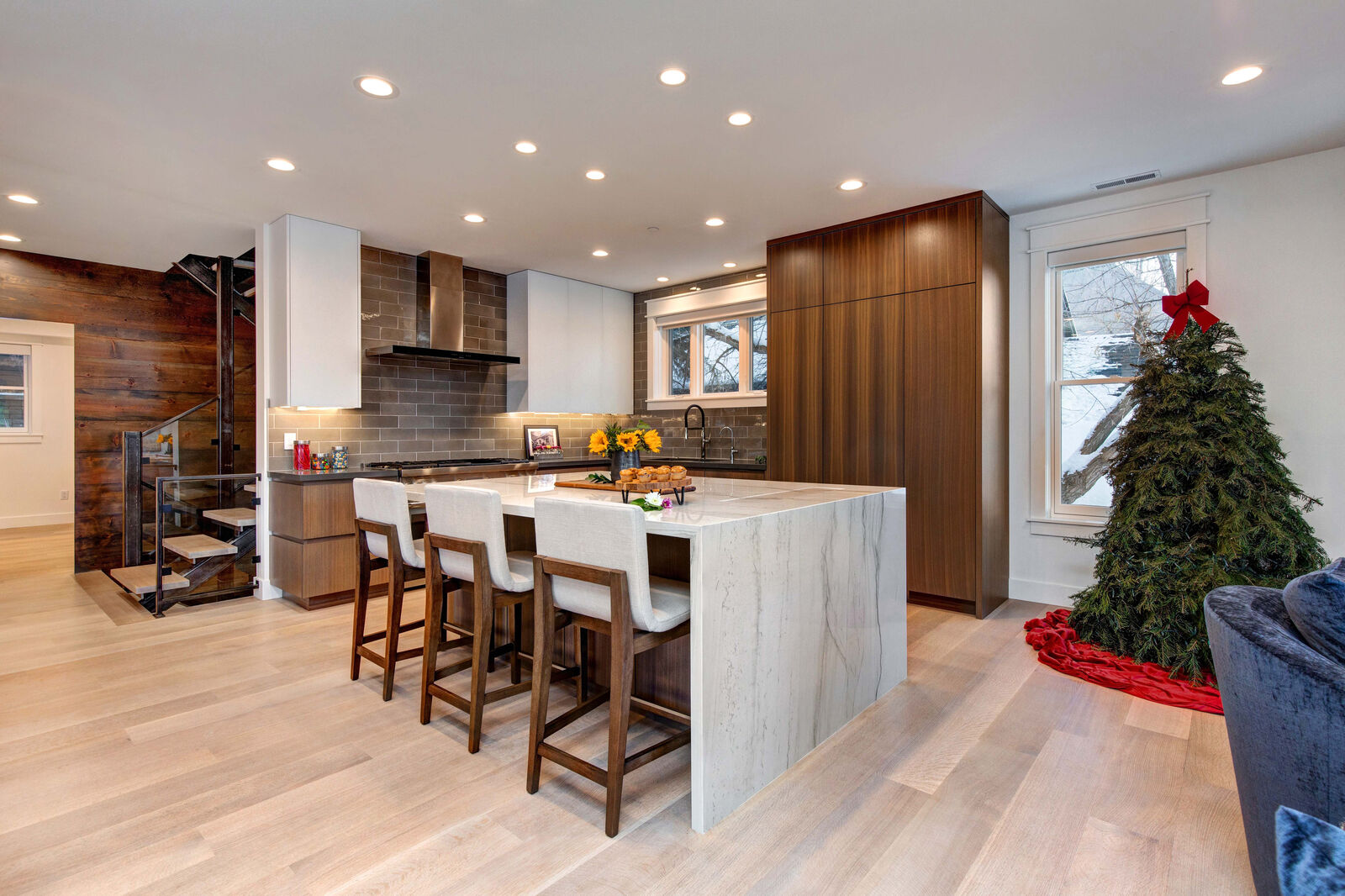 Avenue House - Image 12