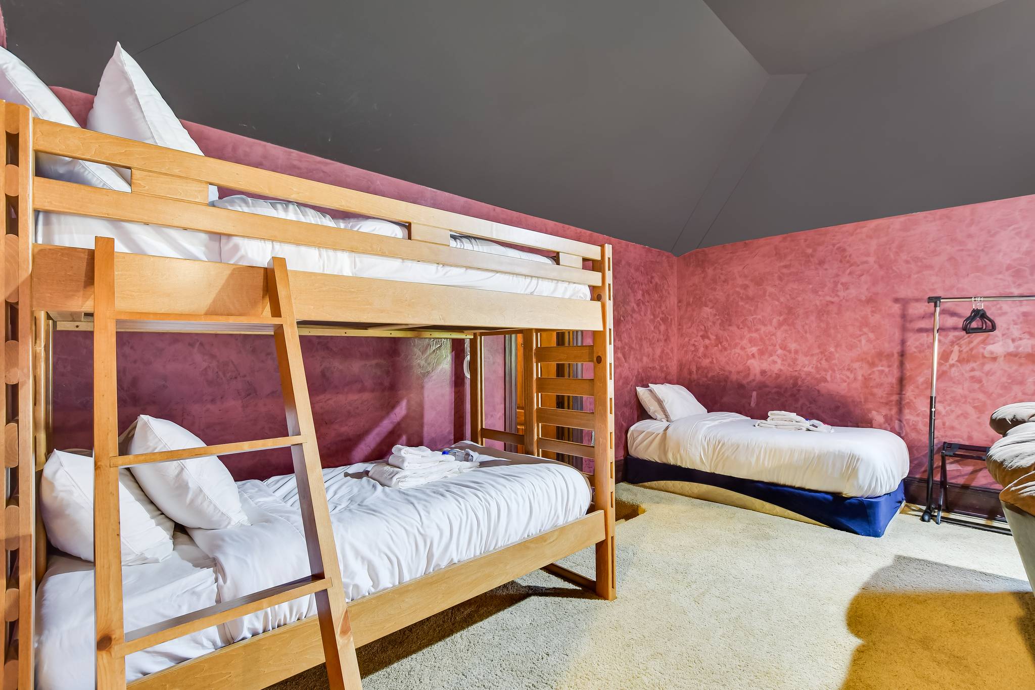 Catalpa Manor - Image 27