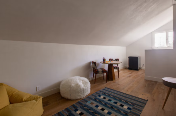 Honeysuckle House - Image 50