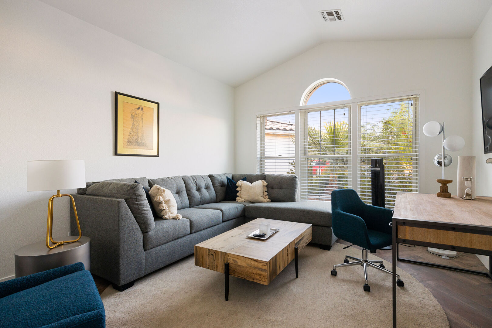 Third Mesa House - Image 13