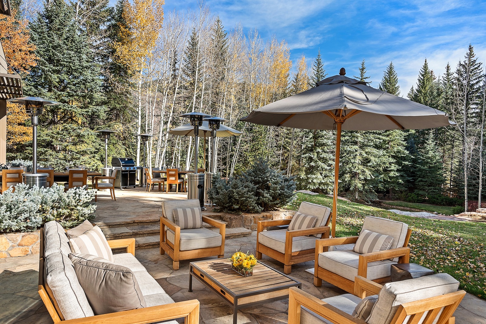 Roaring Manor - Image 48