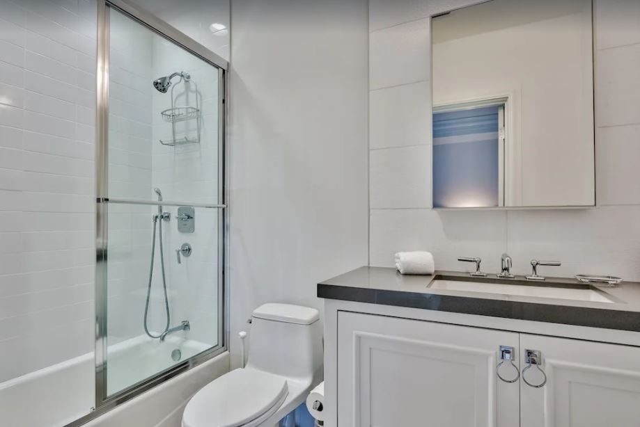 Barrett Home - Image 22