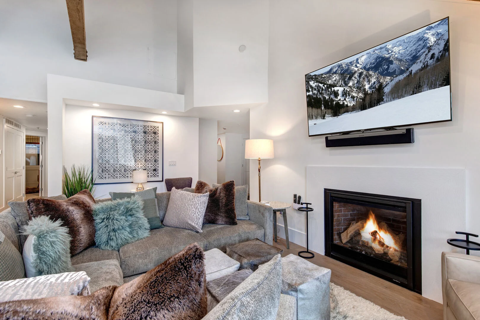 Deer House - Image 5