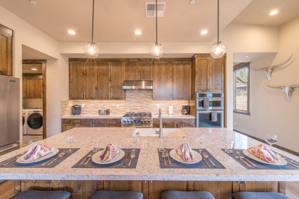 Mountain Hemlock Home - Image 9