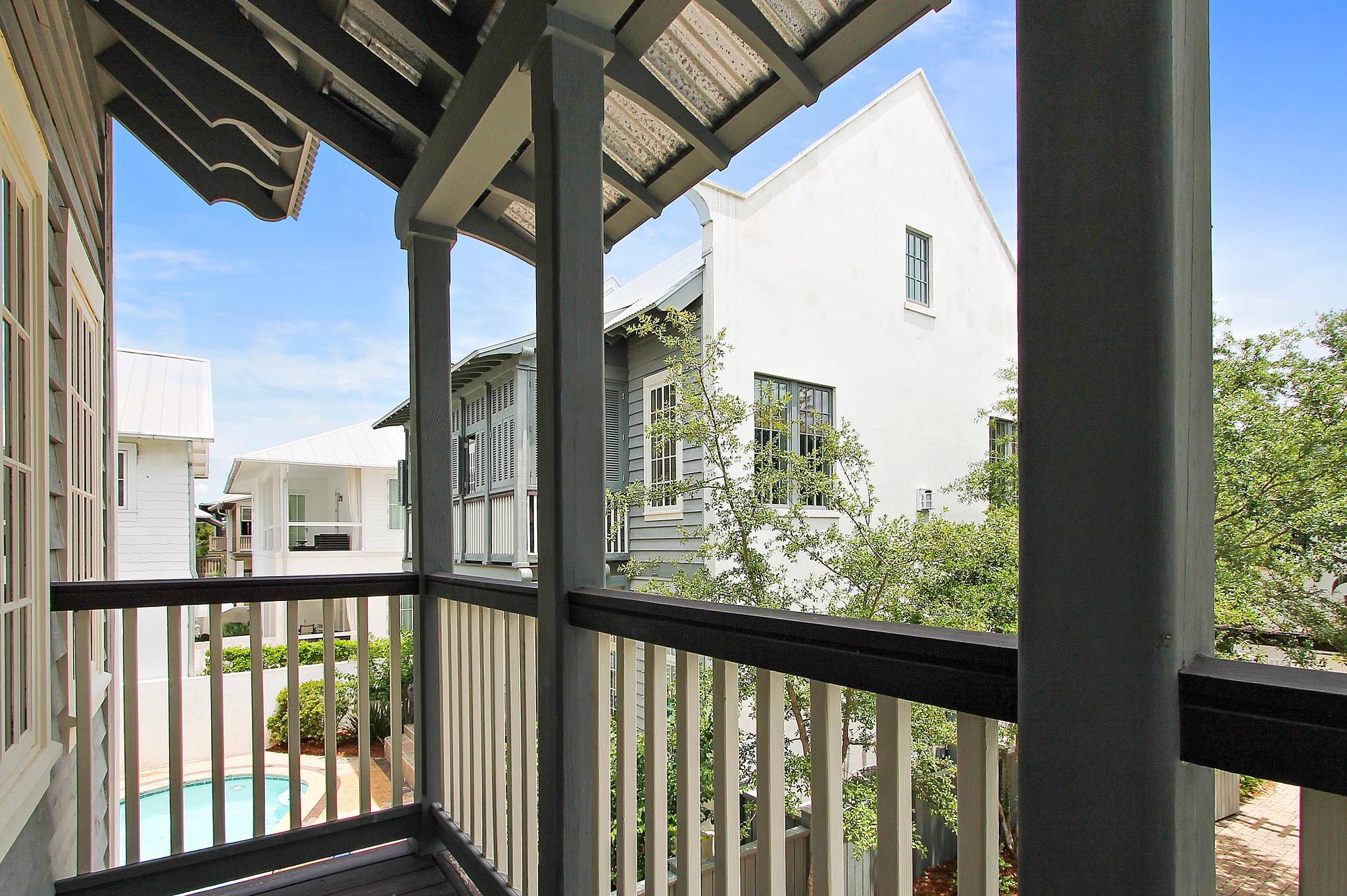 Flying Fish Home - Image 21