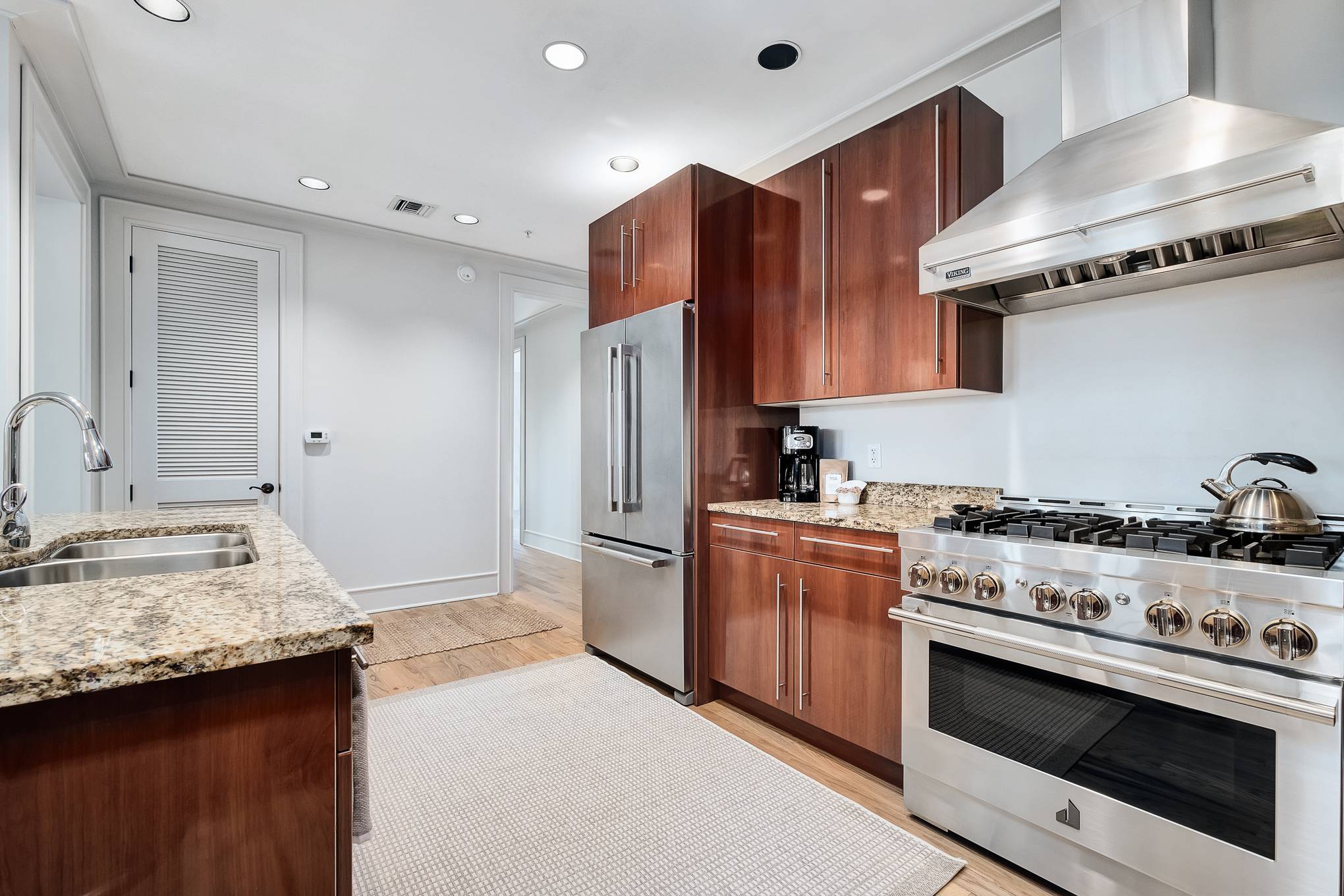 Lagoon Home - Image 11