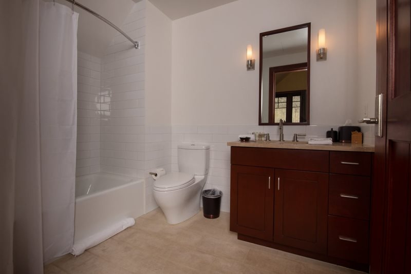 Meadow Home - Image 13