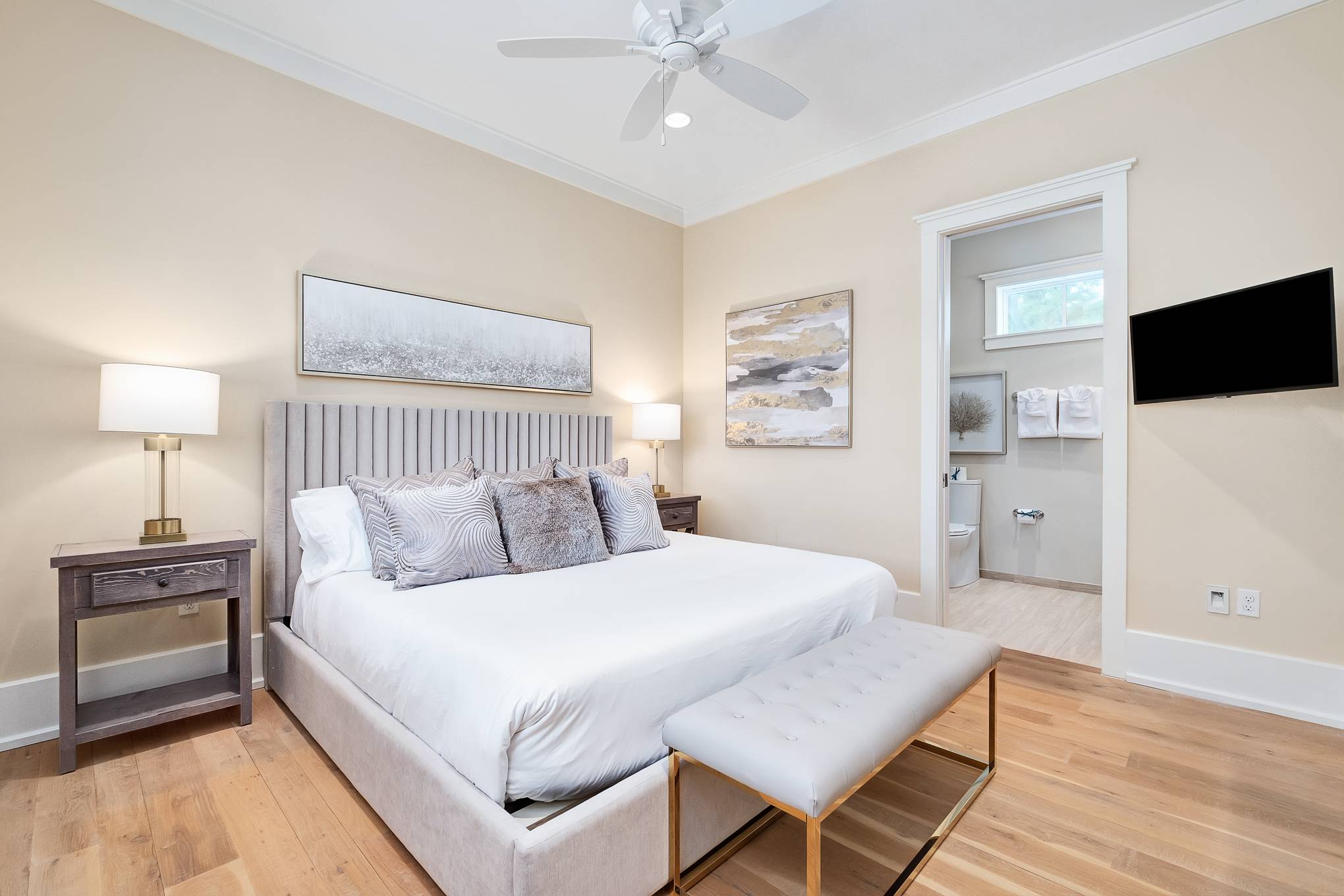 Lakewood House - Image 21