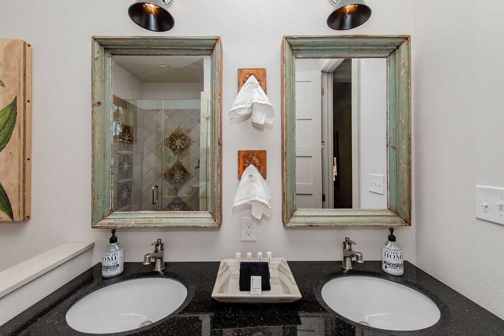 Live Oak Home - Image 23