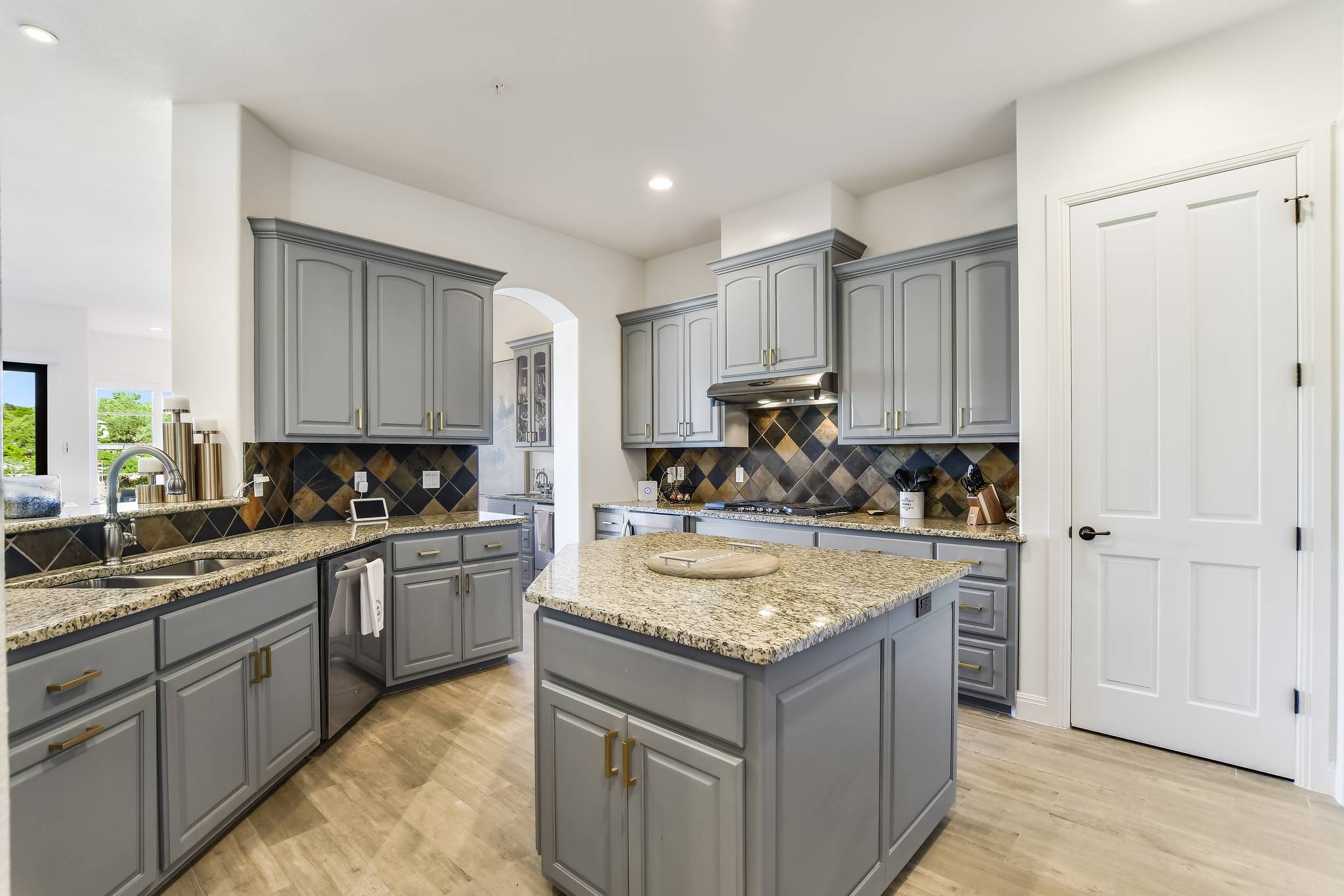 Parker Home - Image 16