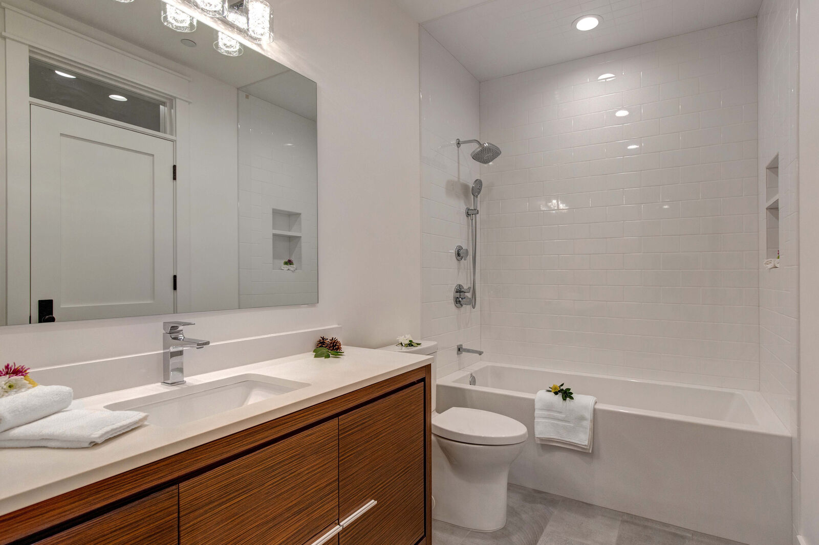 Avenue House - Image 37