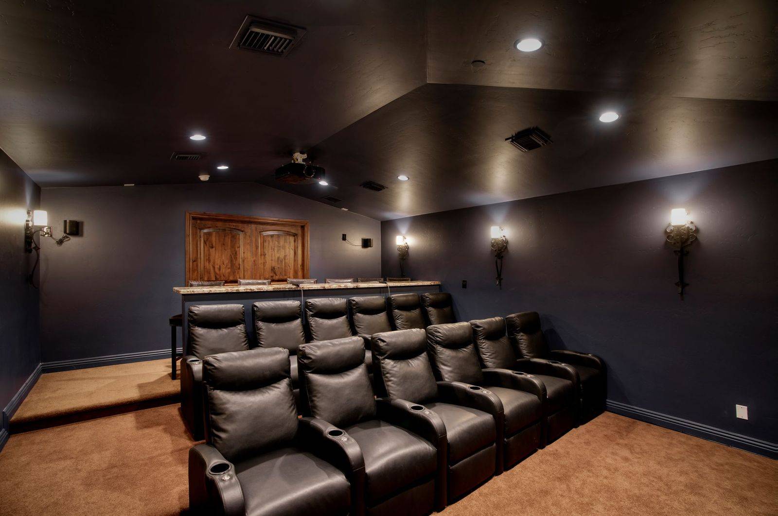 Infinity Manor - Image 14