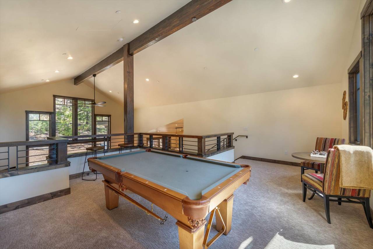 Jacobson House - Image 12