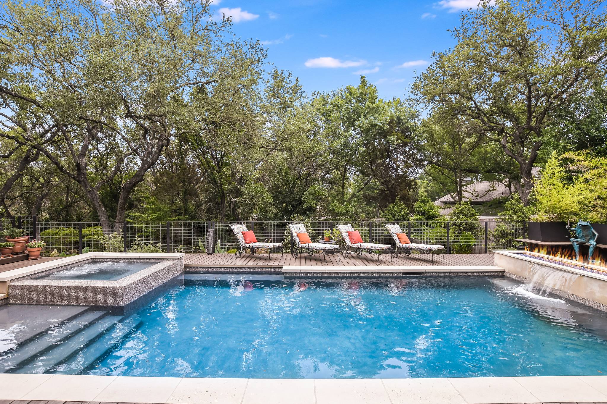 Pecan House - Image 27