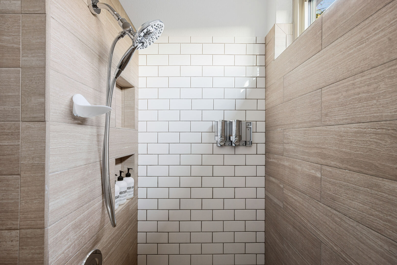 Third Mesa House - Image 23